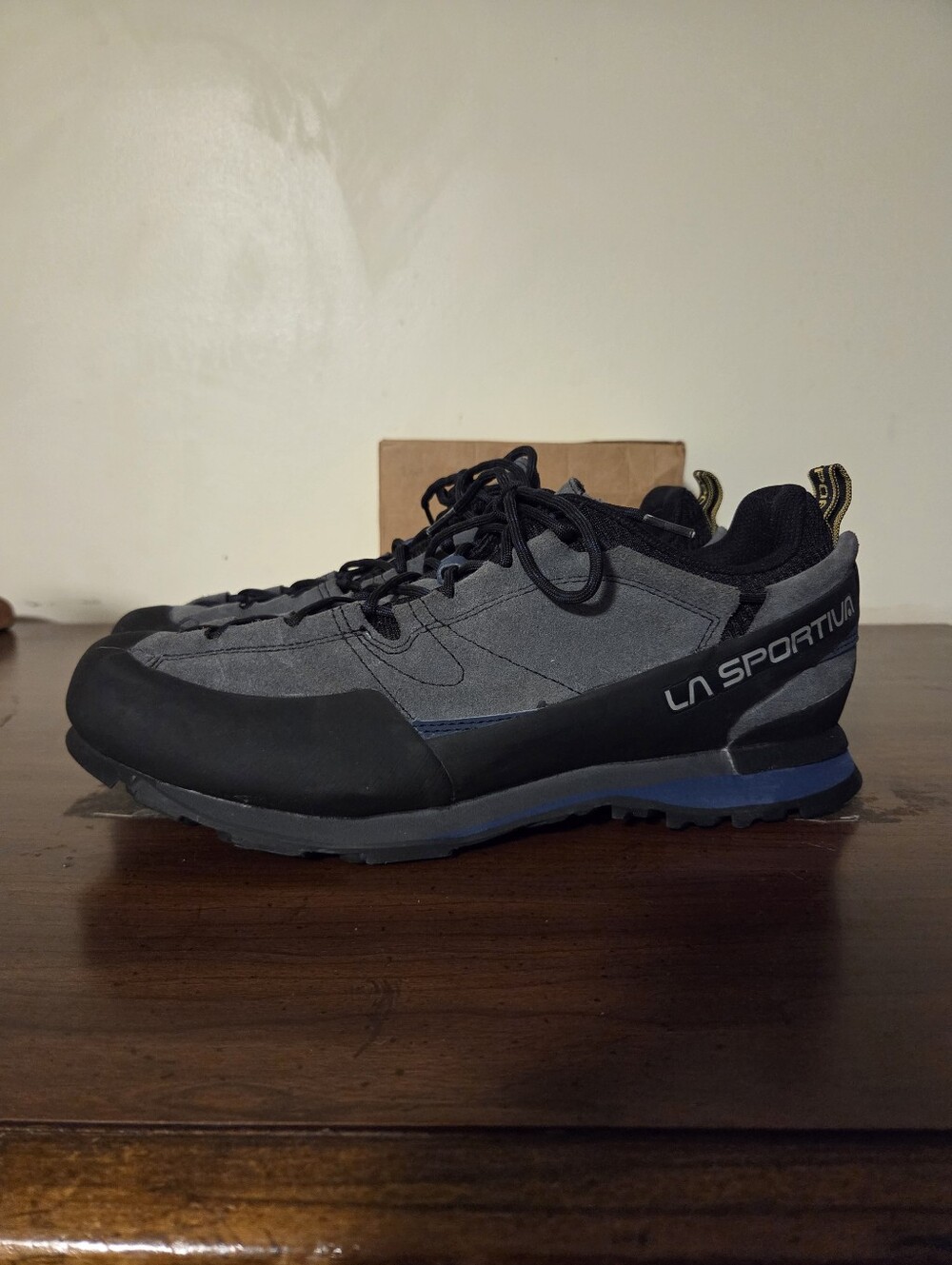 La Sportiva Boulder X Leather Approach Hiking Shoes Vibram Blue Men's 12 EUC